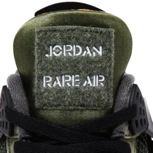 Air Jordan 4 Retro OG SP Undefeated - Deep Green Military Edition