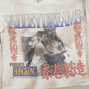 Vale Dreamscape Graphic Long-Sleeve Tee - Cream