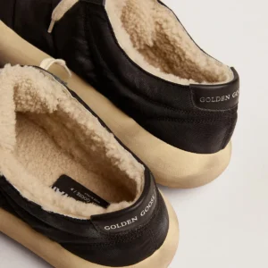 Women's Space-Star shoes in quilted black nylon with shearling lining