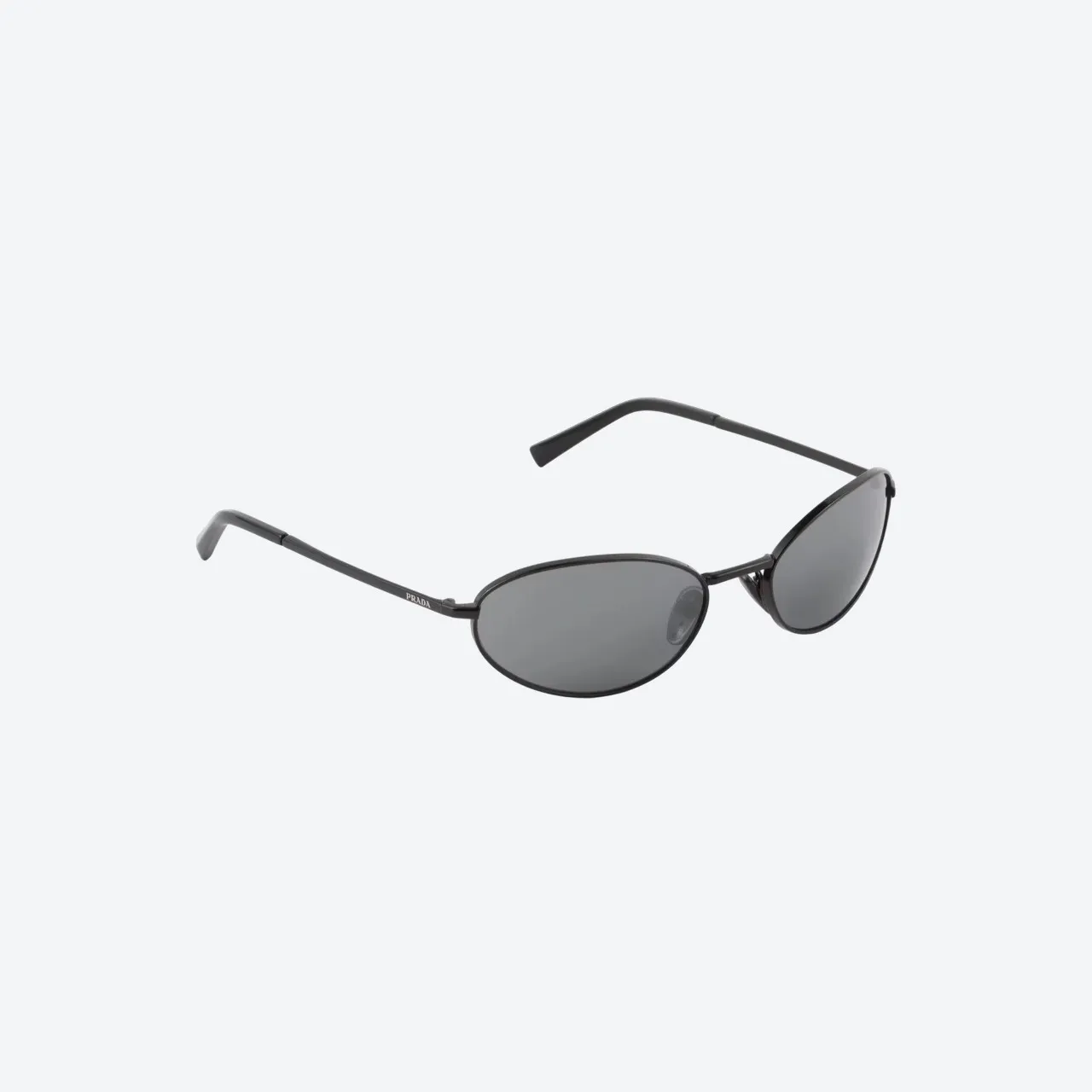 Black Eyewear Oval Sunglasses – Vintage-Inspired