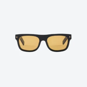 Square sunglasses with the iconic metal plaque - Black