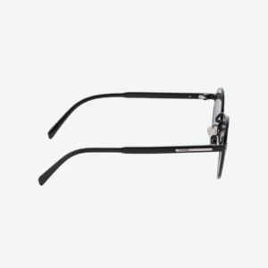 Sunglasses with Iconic Metal Plaque – Black Lenses
