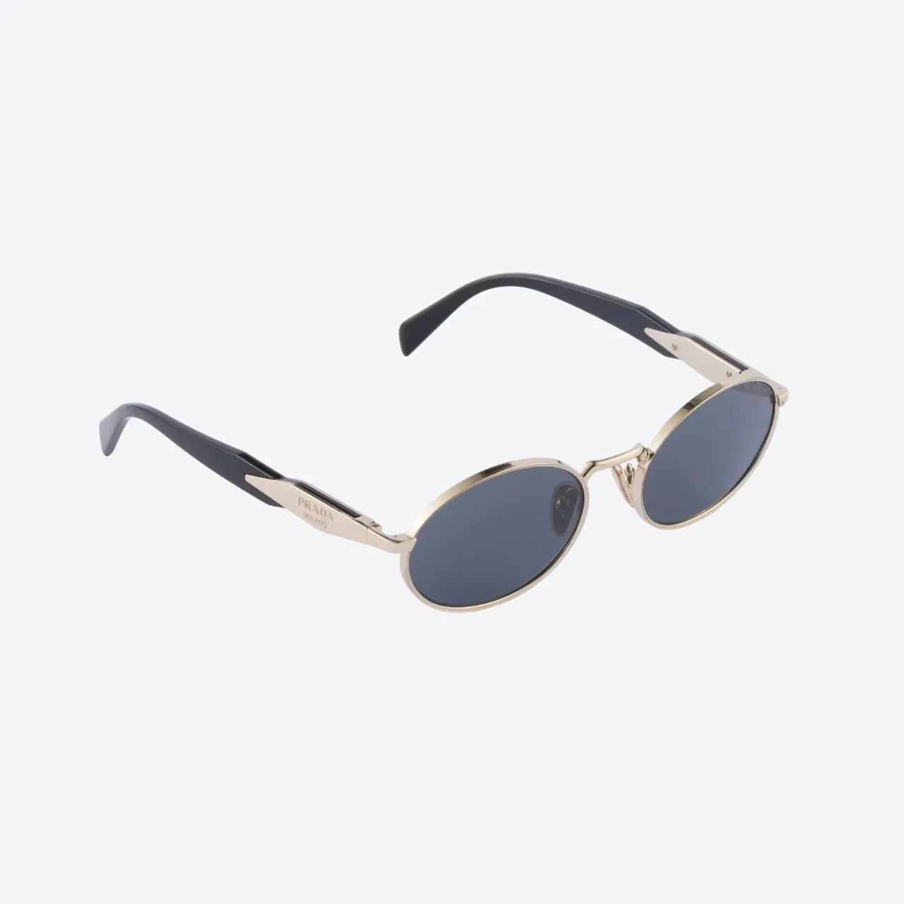 Vintage-Inspired Oval Sunglasses – Gold Frame