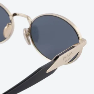 Vintage-Inspired Oval Sunglasses – Gold Frame